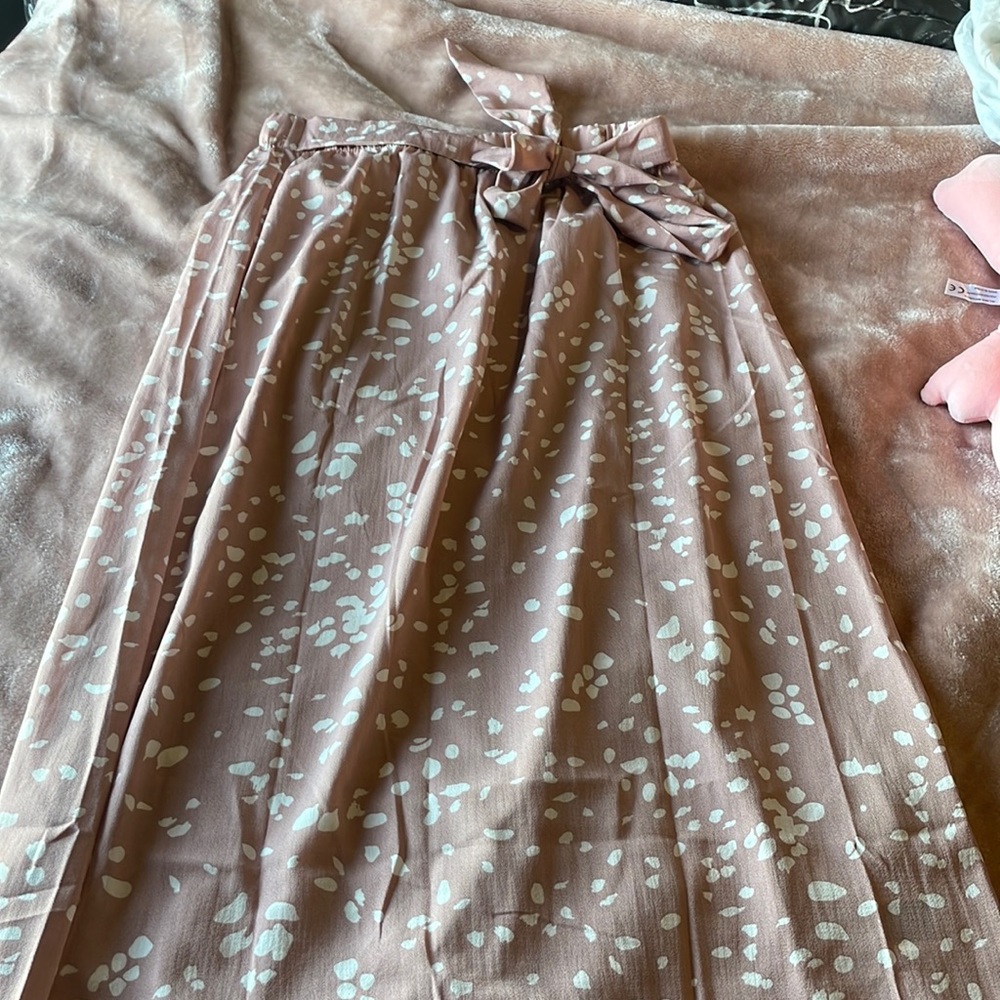 Mid-length skirt